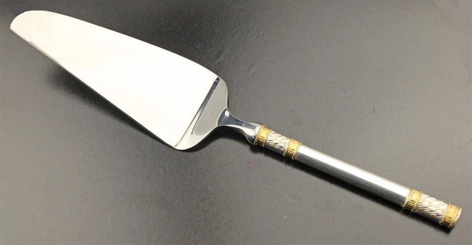 Wallace Sterling Pie Cake Server In The Golden Aegean Weave Pattern - Image 1 of 1