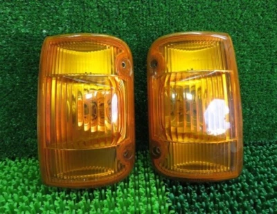 SUZUKI Carry DD51T DC51T Corner Amber Signal Turn Winker Lamp Square Model JDM - Image 1 of 3