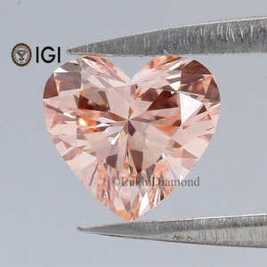 1.04 CT IGI Certified Heart Cut Fancy Vivid Pink Color VS1 Clarity Lab Diamond - Picture 1 of 9