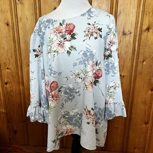 Bobeau Top Damen babyblau geblümt Bluse Größe 1x - Bild 1 von 10