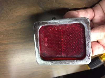 Rover P6 3500S US NADA One Rear Wing Reflector Complete - Image 1 of 4