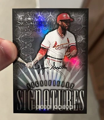 1998 Donruss Signature Series Ozzie Smith Autograph Rare Auto /2000 - Image 1 of 3