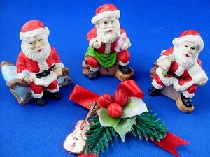 Christmas 3 MINIATURE Resin SANTA Figurines + BONUS FERRERO 1992 GNOME Figurine - Picture 1 of 12