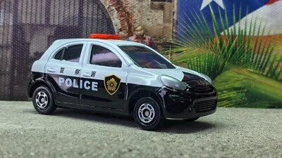 TOMICA NISSAN MARCH COCHE DE POLICÍA 1:58 SEÑAL DE TRÁFICO SUELTA SERIE NO.08 ¡¡STOCK EN ESTADOS UNIDOS!!! Foto 1 de 4