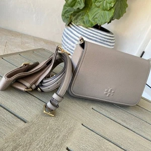 Bandolera Tory Burch THEA SOLAPA 144688 Garza Gris - Imagen 1 de 9