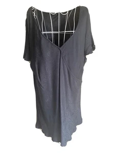 Essence Women Top Size 24 Grey Short Flutter Sleeves V Neck Buttons - Picture 1 of 7