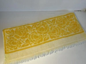 Vintage Bath Towel Gold Yellow By St Mary’s Textured Flowers Two Tone 38x22 - Picture 1 of 8