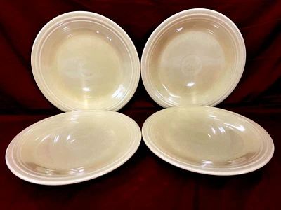Fiestaware Homer Laughlin conjunto de 4 pratos de jantar amarelo claro 10 1/2" - Imagem 1 de 2