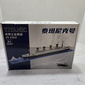 Titanic Micro Building Blocks - Picture 1 of 5
