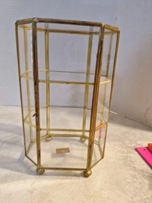 Expositor de curiosidades vintage Hi Mark de latón y vidrio, gabinete (B20) Foto 1 de 4