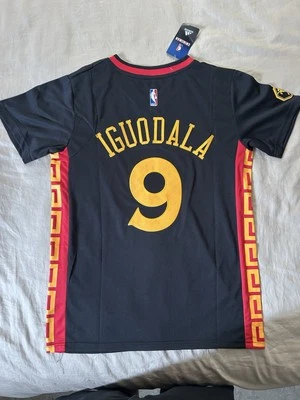 Camiseta Andre Iguodala Golden State Warriors Año Nuevo Chino 2016 Talla Pequeña Foto 1 de 4