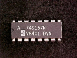 74S157N - Signetics Quad 2-line to 1-line Data Selector/Multiplexer (DIP-16) - Picture 1 of 2