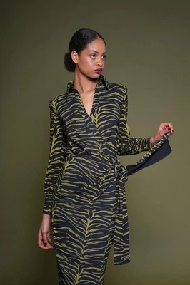 Vestido novo com etiquetas Chiara Boni La Petite Robe Lodal Zebra envoltório falso 12 EUA/48 IT MSRP$795 - Imagem 1 de 4