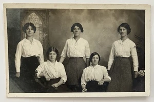Antik RPPC Fünf Edwardianische Frauen Gruppenporträt Montrose Schottland J G Brown - Bild 1 von 2