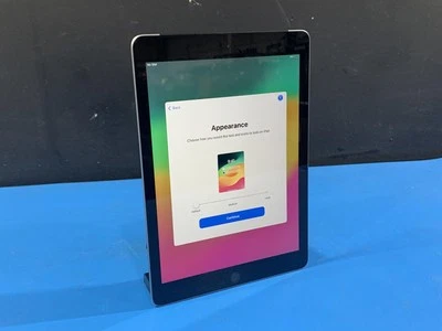 Apple iPad 6th Gen 9.7" A1954 128GB 17.7.8 Cellular+WiFi Silver IOS - Image 1 of 4