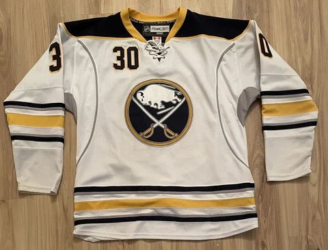 Buffalo Sabres NHL Jersey - Ryan Miller Size 52 XL - White Authentic Reebok CCM Cover