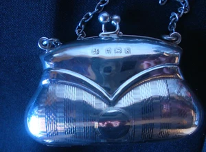 Silver Rare Beautiful Purse Dated 1917 Birmingham by Boots Pure Drug Company - Picture 1 of 10