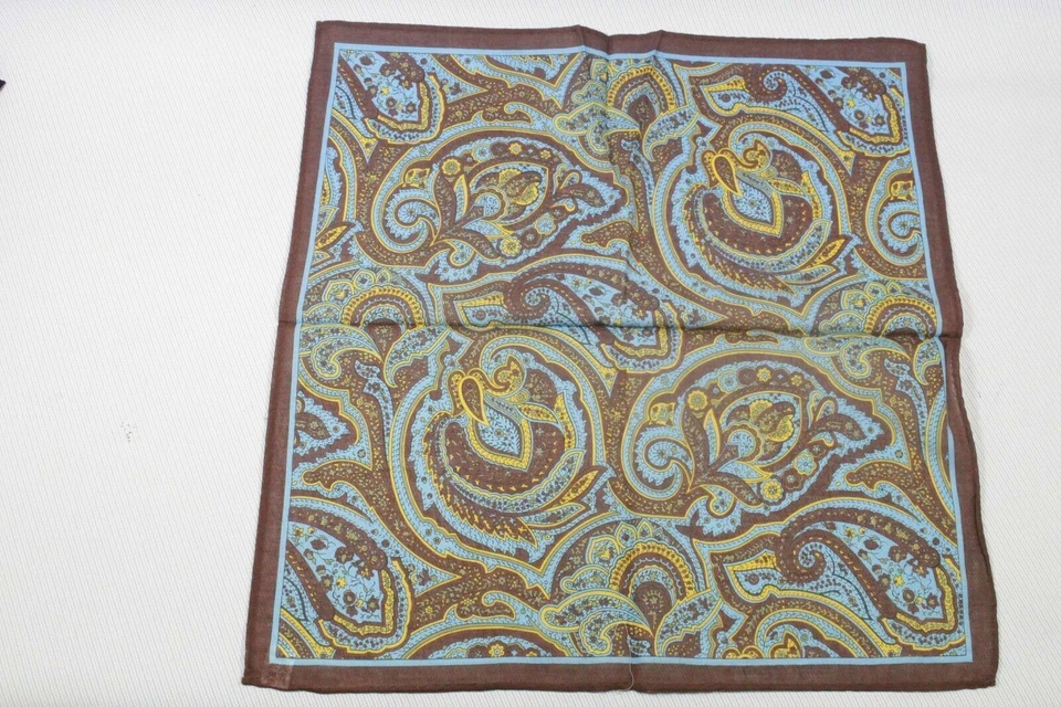 Cotton pocket handkerchief made in Italy - Image 1 of 1