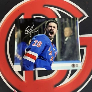 Chris Kreider Autographed New York Rangers 8x10 Photo Beckett BAS  - Picture 1 of 3