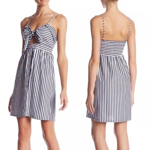 New Romeo & Juliet Front Cutout Stripe Dress Size Med - Picture 1 of 7