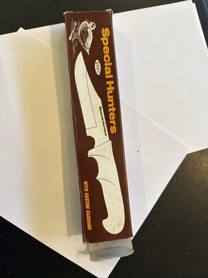 cuchillo de caza con funda Foto 1 de 3