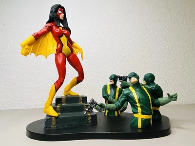 Figura de acción incompleta Diamond Select Marvel Comics Jessica Drew Spider-Woman Foto 1 de 4