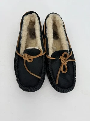 UGG Australia Women's Dakota Sheepskin Moccasin Slippers Suede 5612 Size 7 - Image 1 of 4