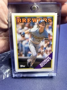 1988 Topps Baseball Card #165 Robin Yount - BREWERS - Picture 1 of 4