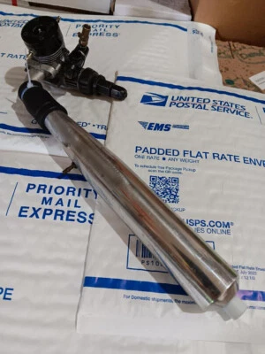 MISS VEGAS AQUACRAFT .18 Engine Thunder Tiger  RC BOAT NITRO GLOW backup motor - Image 1 of 4