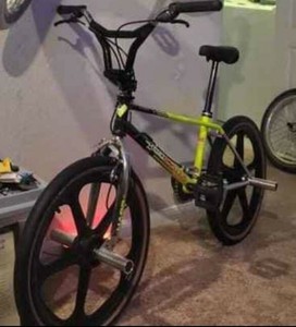 Multicolor Bikes with 10 Gears for sale 
