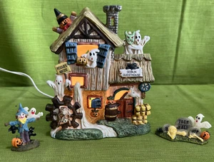 ABC Distributing 3-pc set Lighted Porcelain Farmhouse Goblin Guesthouse #54722 - Picture 1 of 5