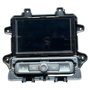 2019 Chevrolet Silverado 1500 Radio Display Screen 19 OEM 84507918 - Picture 1 of 11