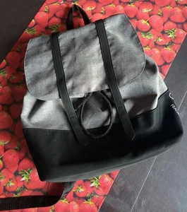 Calvin Klein Fragrance Damen Rucksack Schwarz/grau - Bild 1 von 6