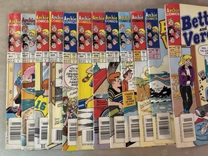 Betty And Veronica comic lot GOOD CONDITION - Picture 1 of 13