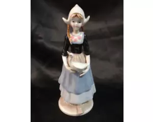Rare Vintage Llrado Style Dutch Girl with Duck Figurine Collectible Decorative - Picture 1 of 9