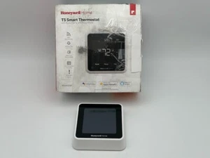 Honeywell Home T5 Wi-Fi Smart Thermostat - RTH8800WF - Picture 1 of 3