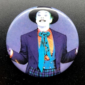 Batman JACK NICHOLSON The Joker DC Comics - 1989 PIN PINBACK - Picture 1 of 2