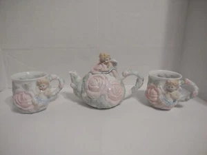 Lot: 3x Vtg Avon 1998 Rose Cherub Angel Pastel Teapot & 2x Mug Blonde Version - Imagen 1 de 20