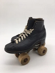 Vintage Rollerskates Cleveland Skate Co. Gloria Nord 100 size 5 Wood Wheels - Picture 1 of 12