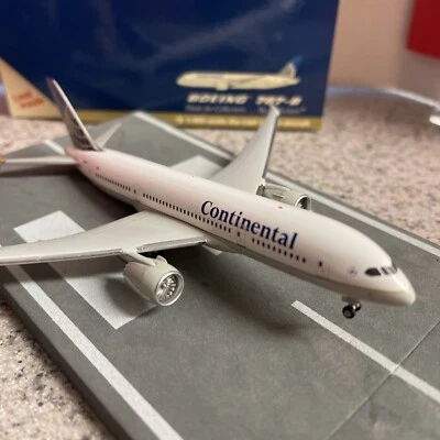 Avión comercial Continental B787-8 modelo diecast escala GJ 400 N787CO Foto 1 de 4