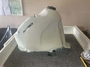 Honda Nx650 Dominator Petrol Tank - Picture 1 of 13