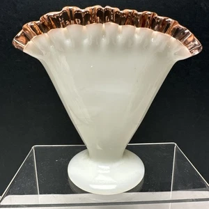 Fenton Milk Glass Pink Rose Crest Ruffled Fan Vase 4.5” - Picture 1 of 6