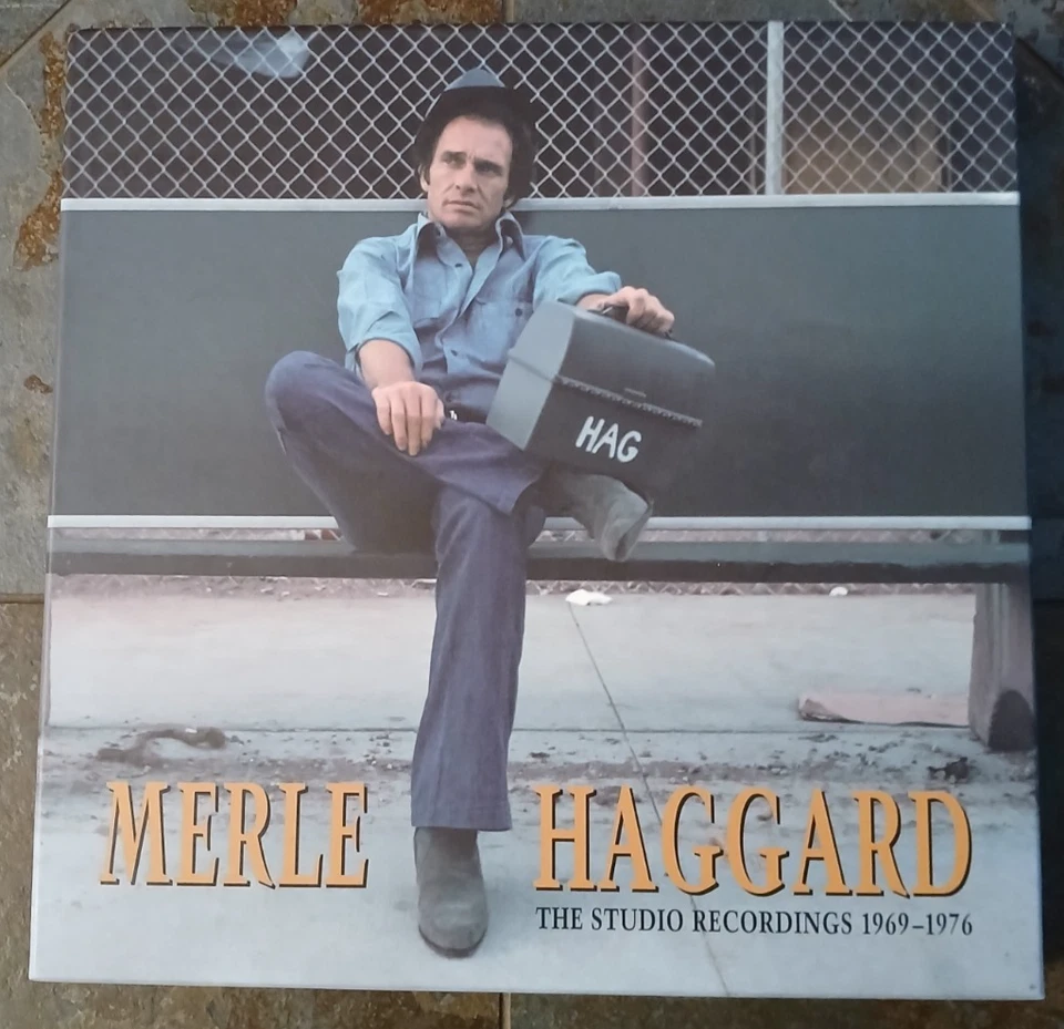 Merle Haggard: Hag. The Studio Recordings 1969-1976 - Nur die Box und das Buch - Bild 1 von 2