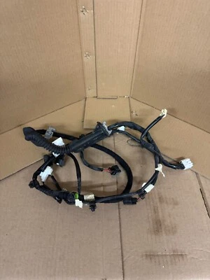 Chicote de fios 2009-2013 MAZDA6 I TAMPA DO PORTA-MALAS FABRICANTE DE EQUIPAMENTO ORIGINAL - Imagem 1 de 4