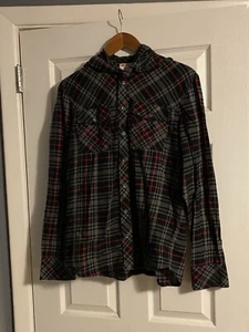 Camisa a Cuadros Para Hombres Marca True Religion Con Capucha Abotonada Negra Roja Mediana - Imagen 1 de 4