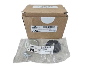 (Box of 8) Cooper B-Line S100 Oil Tight Hole Seal, Types 3R, 4, 12 or 13 - Picture 1 of 1