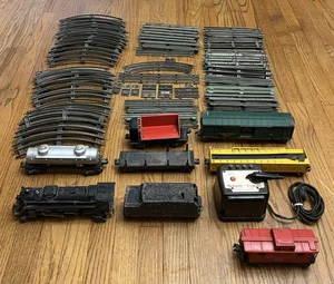 Lionel Postwar 2026 Steam Locomotive Train Set O27 Gauge W/ Track Power Switches - Picture 1 of 13