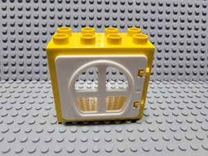 LEGO Duplo Blue 2x4x2 Window with Yellow Shutter - Picture 1 of 1