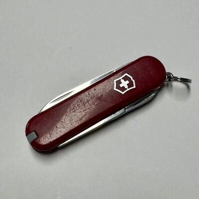 Swiss Army Knife Victorinox 58mm Classic SD Pocket Knife Red FREE SHIPPING - Image 1 of 4