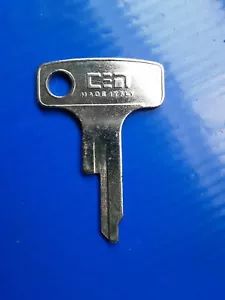 Classic Honda Motorcycle Blank Key CB 750 F Alcuni Modelli - Picture 1 of 2